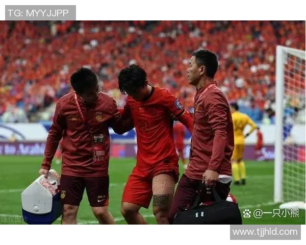 赛后分析：上海足球队与重庆足球队的战术配合与表现评估